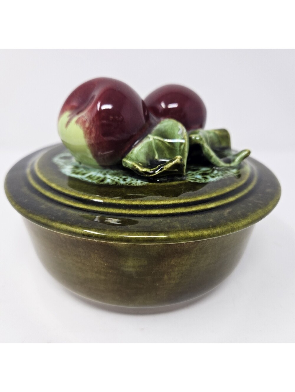 Vintage Wade Of USA California Pottery Green Glaze Apple Covered Dish #202